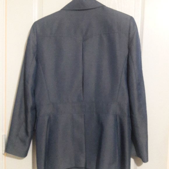 Blazer - Picture 2 of 2